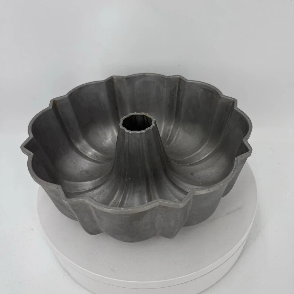 BUNDT vintage northland